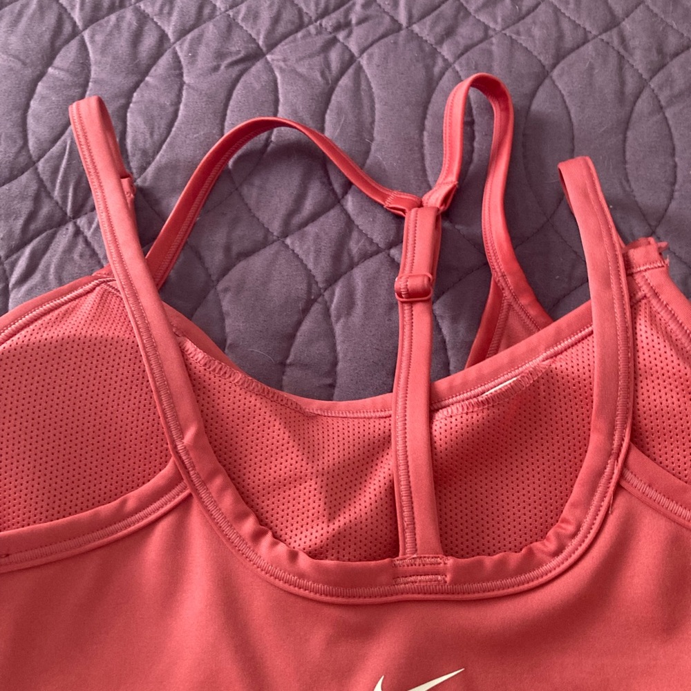 Nike sports bra - Picture 4 of 9